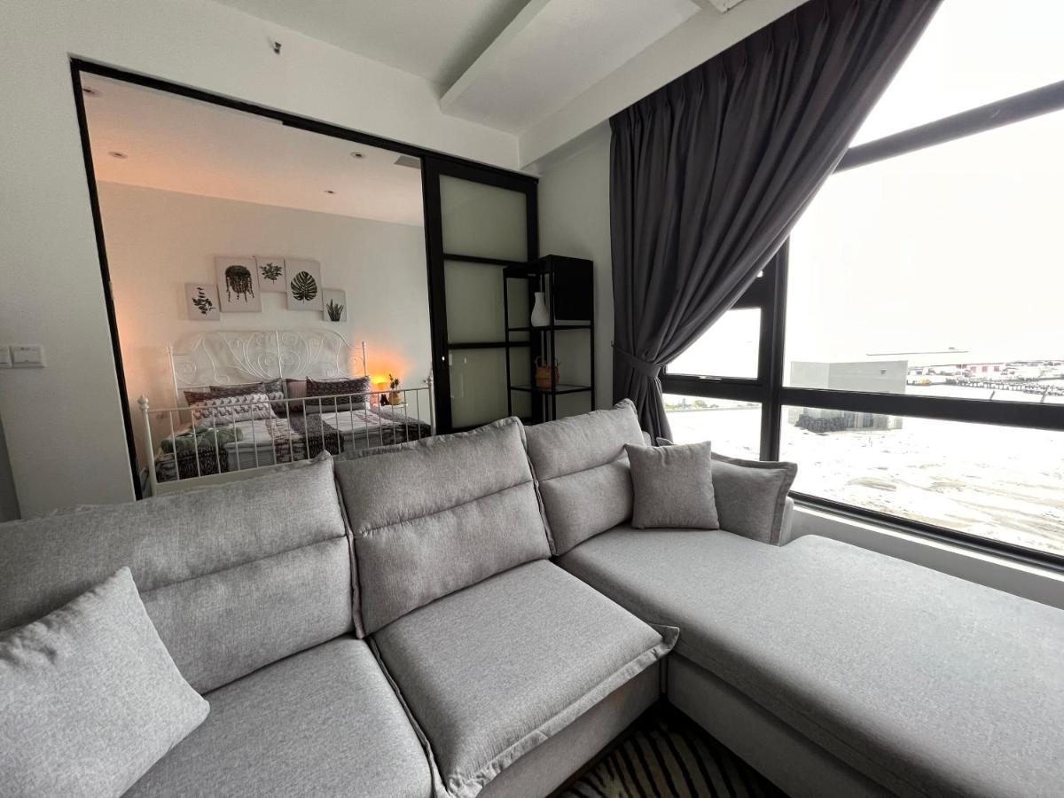 Jesselton Quay Suite By Backyard كوتا كينابالو المظهر الخارجي الصورة